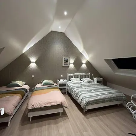 Maison Familiale Face A La *